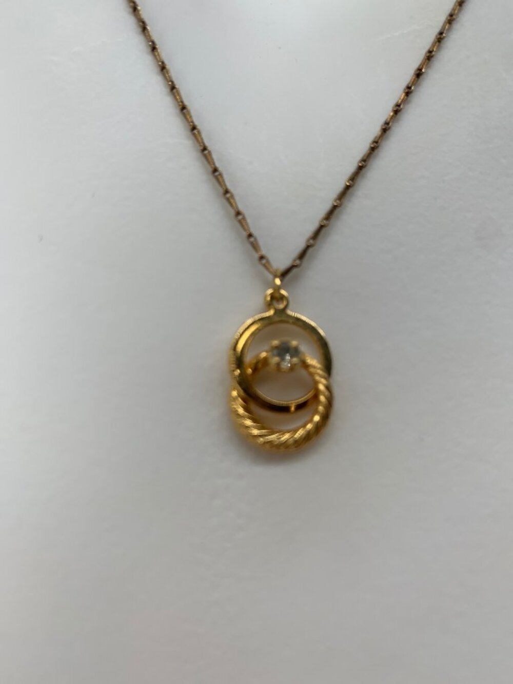 Gold-Tone Pendant Necklace Twisted Circle & Rhinestone Accent 18-Inch Chain Mini